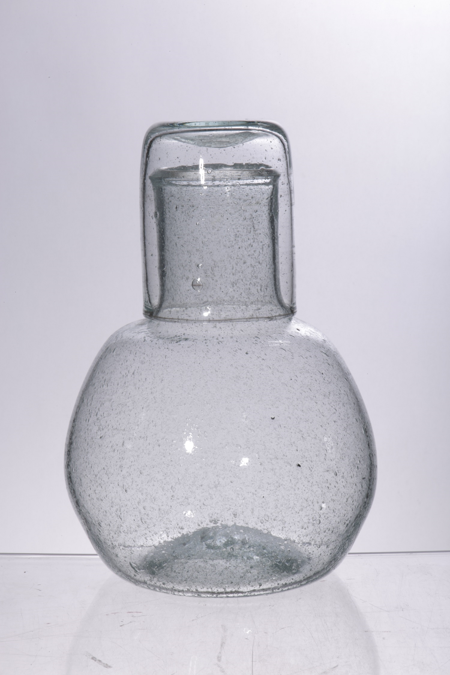 hand-blown-carafe-tradition-with-1-glass-Transparent.jpg